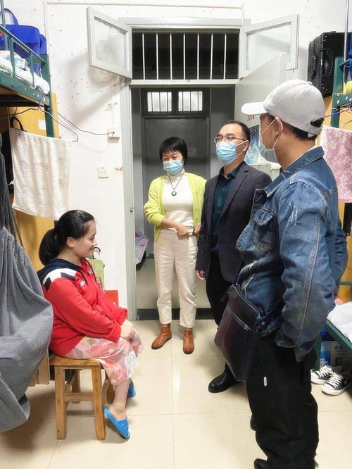 背着你上课去 秋日最美故事温馨上线