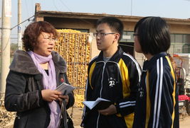 我校学生参加迎十八大庆记者节采风体验活动